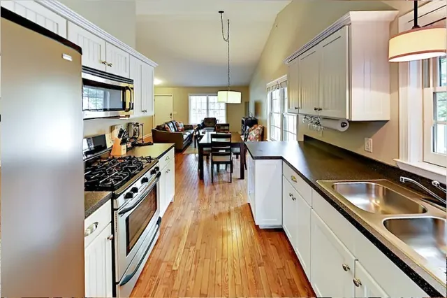 $2,595 | 508 South 13th Street, Nashville, TN 37206