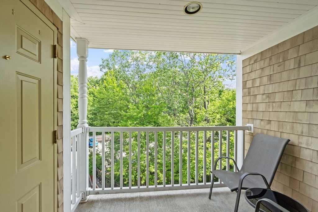 190 Chickering Road, Unit 311D North Andover, MA 01845 - Photo 22 of 31 Gallery Image 22