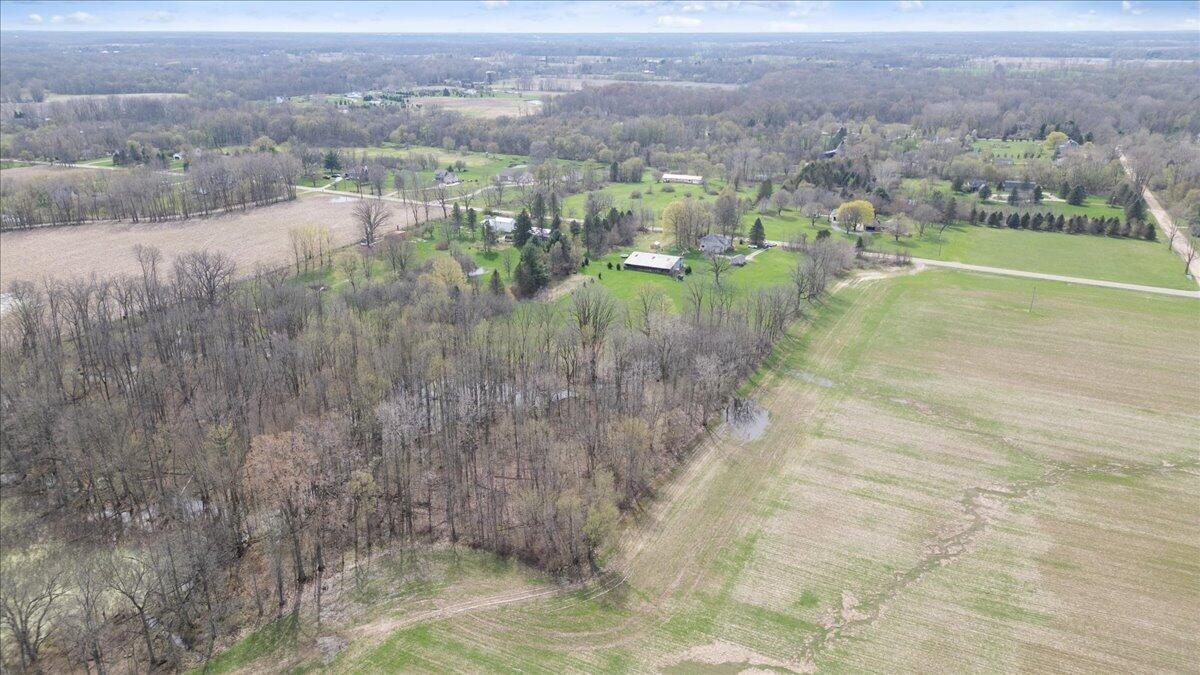 975 South Elliott Road Fowlerville, MI 48836 - Photo 35 of 56 40-Media Jett - 07