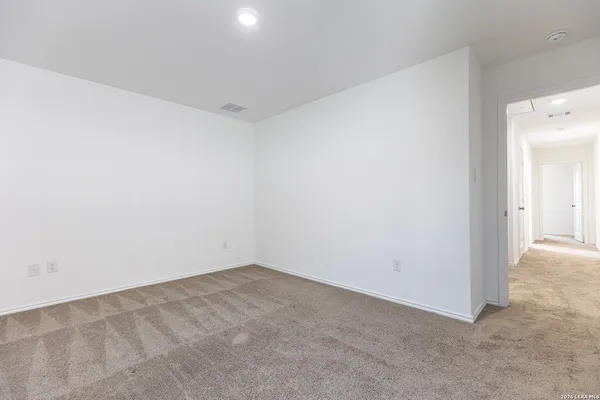 $1,499 | 7606 Chancery Gate, San Antonio, TX 78253