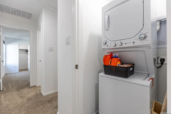 $1,499 | 7606 Chancery Gate, San Antonio, TX 78253