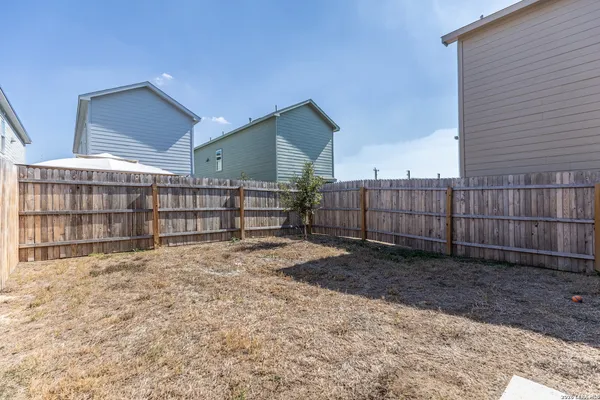 $1,499 | 7606 Chancery Gate, San Antonio, TX 78253