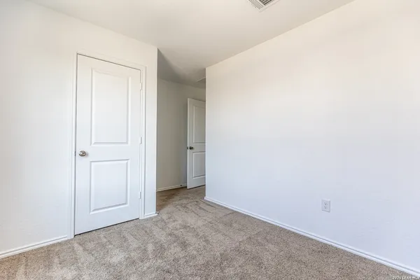 $1,499 | 7606 Chancery Gate, San Antonio, TX 78253