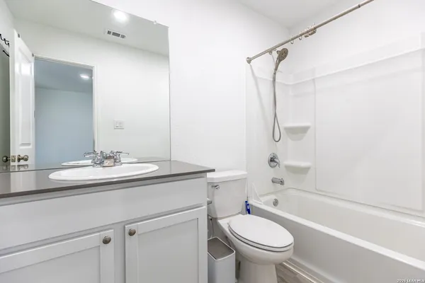 $1,499 | 7606 Chancery Gate, San Antonio, TX 78253