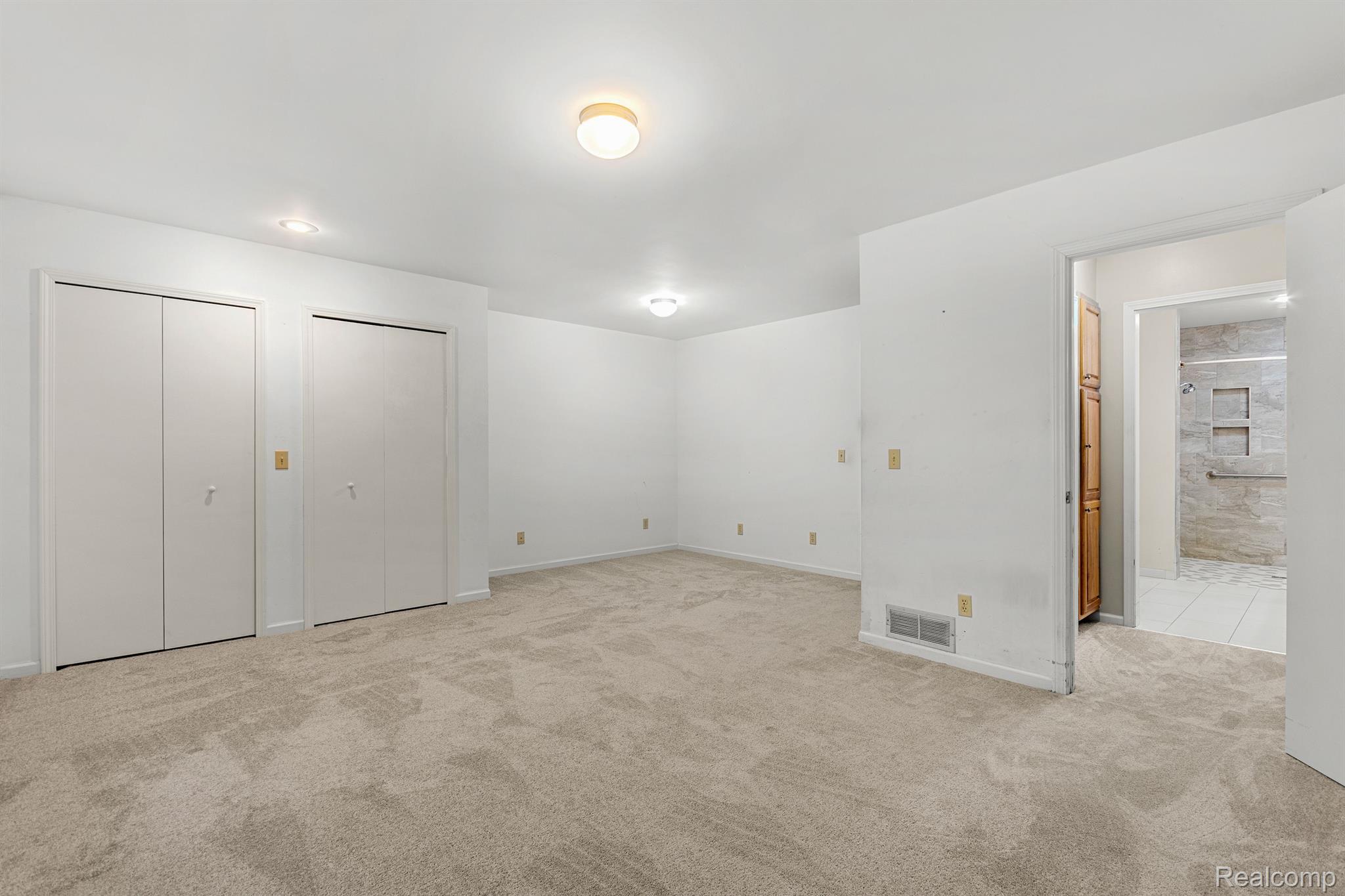 6161 Latson Court Howell, MI 48855 - Photo 12 of 60 Gallery Image 12