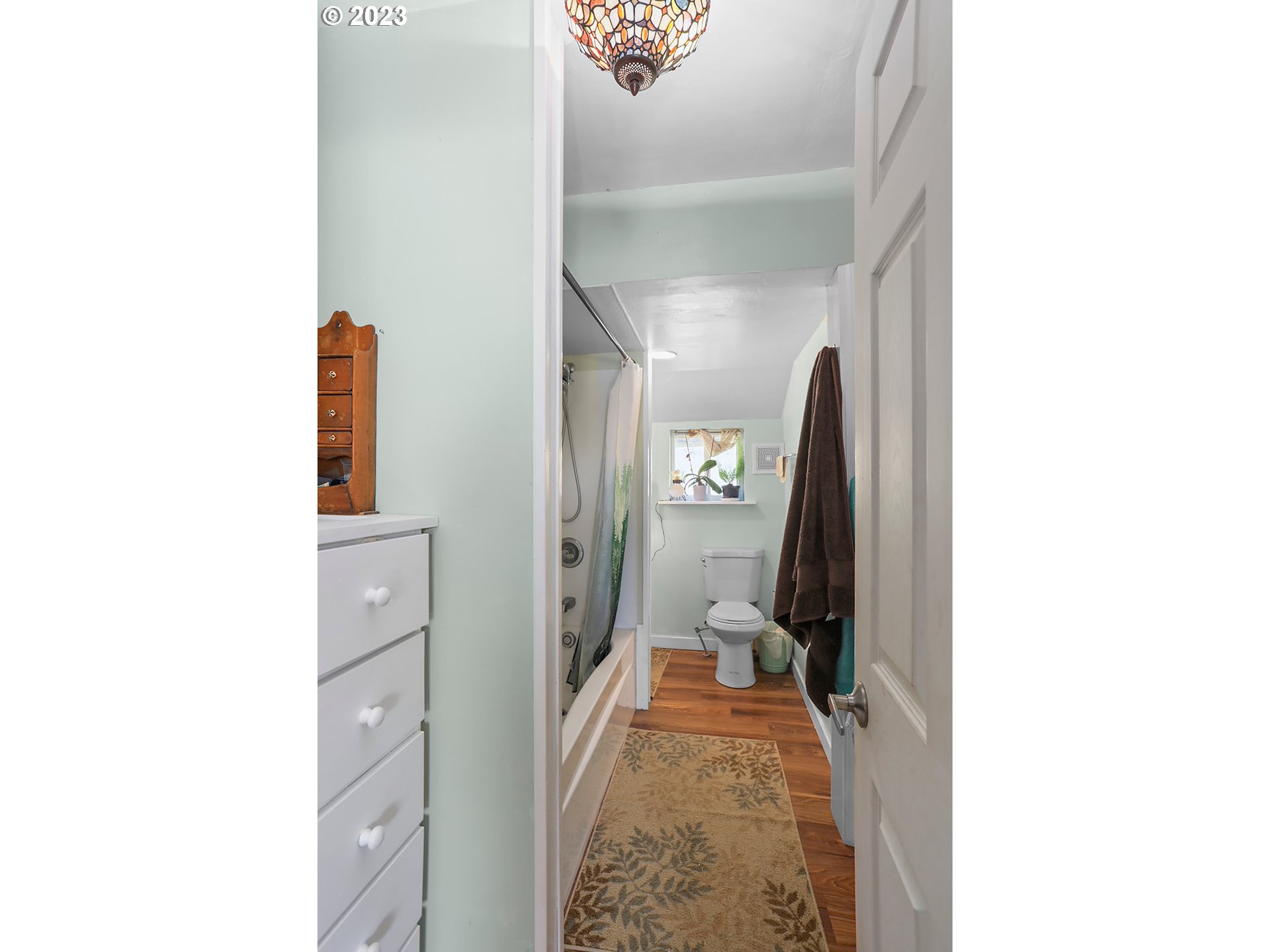 695 Main Street Dufur, OR 97021 - Photo 17 of 42 a view of a living room with bathroom