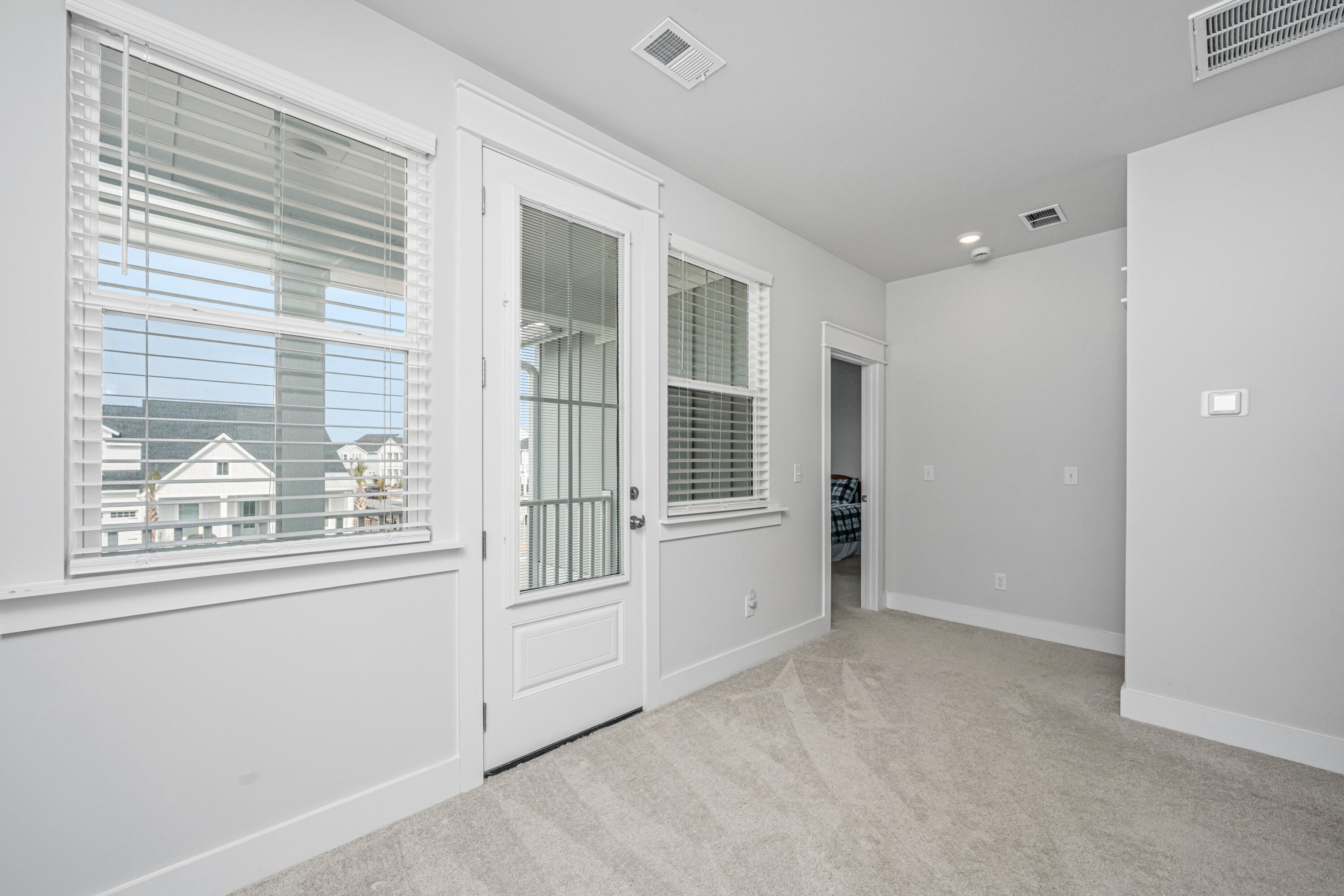 185 Denham Street Summerville, SC 29486 - Photo 17 of 44 185DenhamSt031