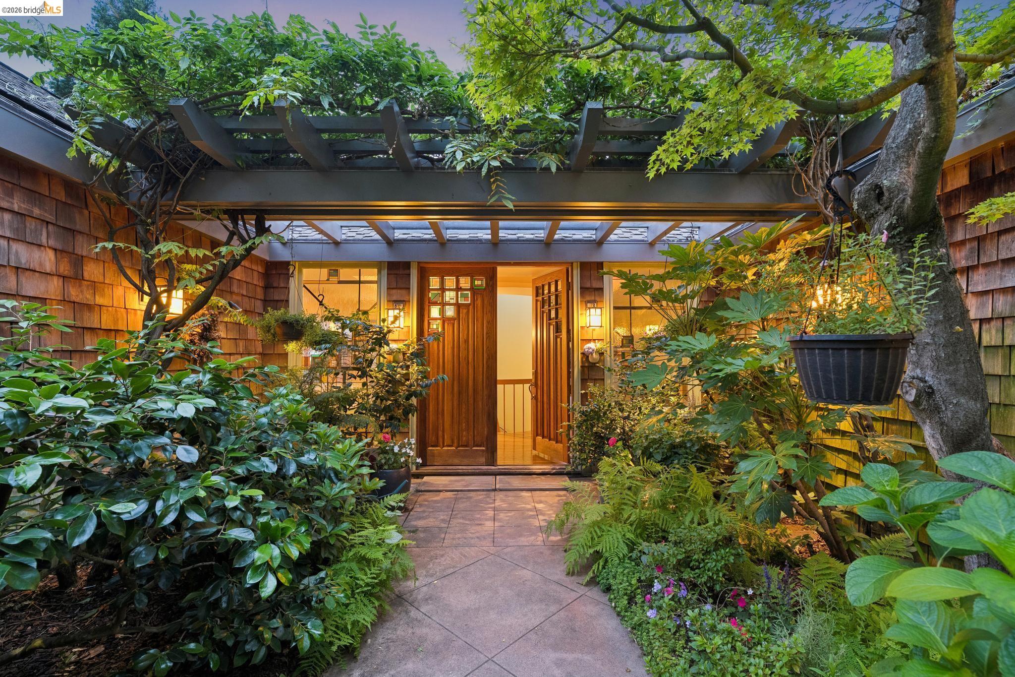 2223 Tunnel Road Oakland, CA 94611 - Photo 51 of 61