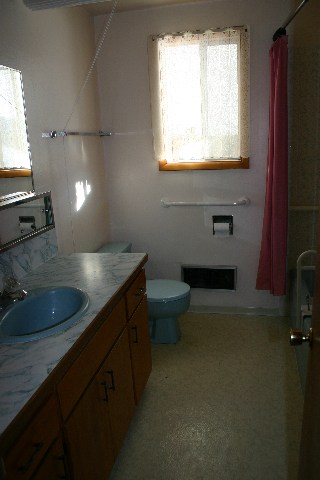9709 East Day Road Mead, WA 99021 - Photo 6 of 9 Gallery Image 6