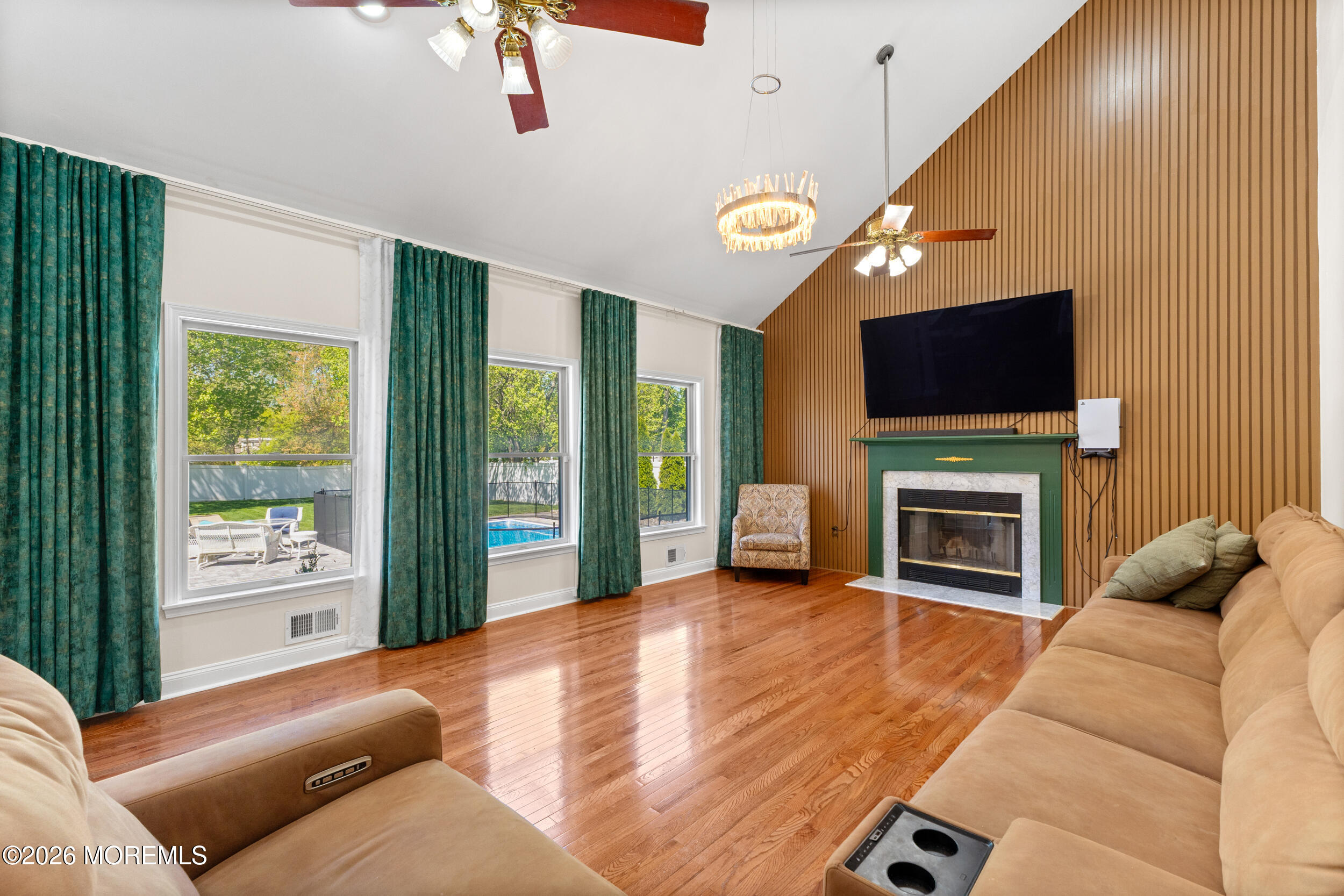 104 Autumn Road Matawan, NJ 07747 - Photo 20 of 64 image-41