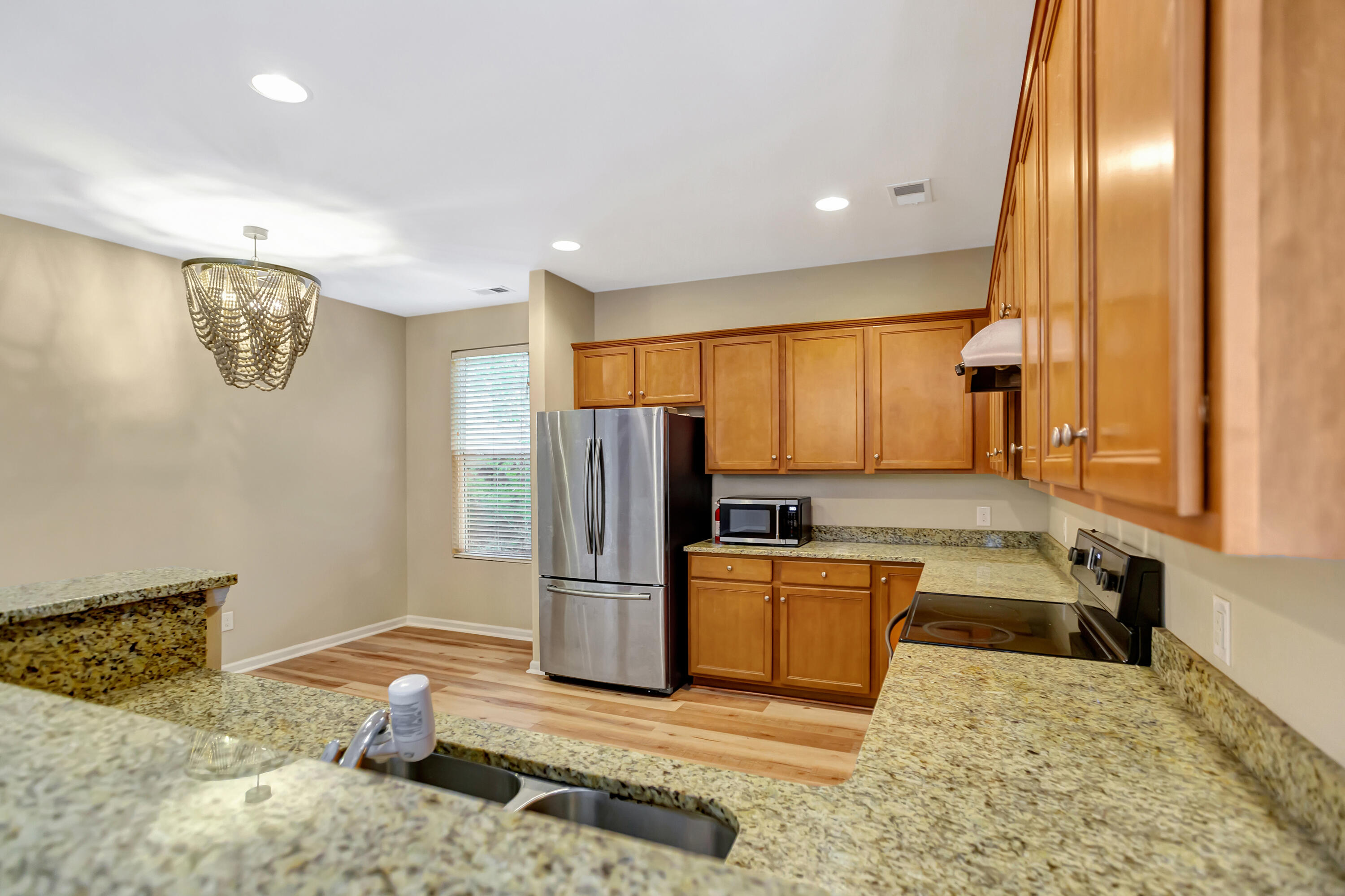 1313 Merchant Court Mount Pleasant, SC 29466 - Photo 11 of 30 296A4077