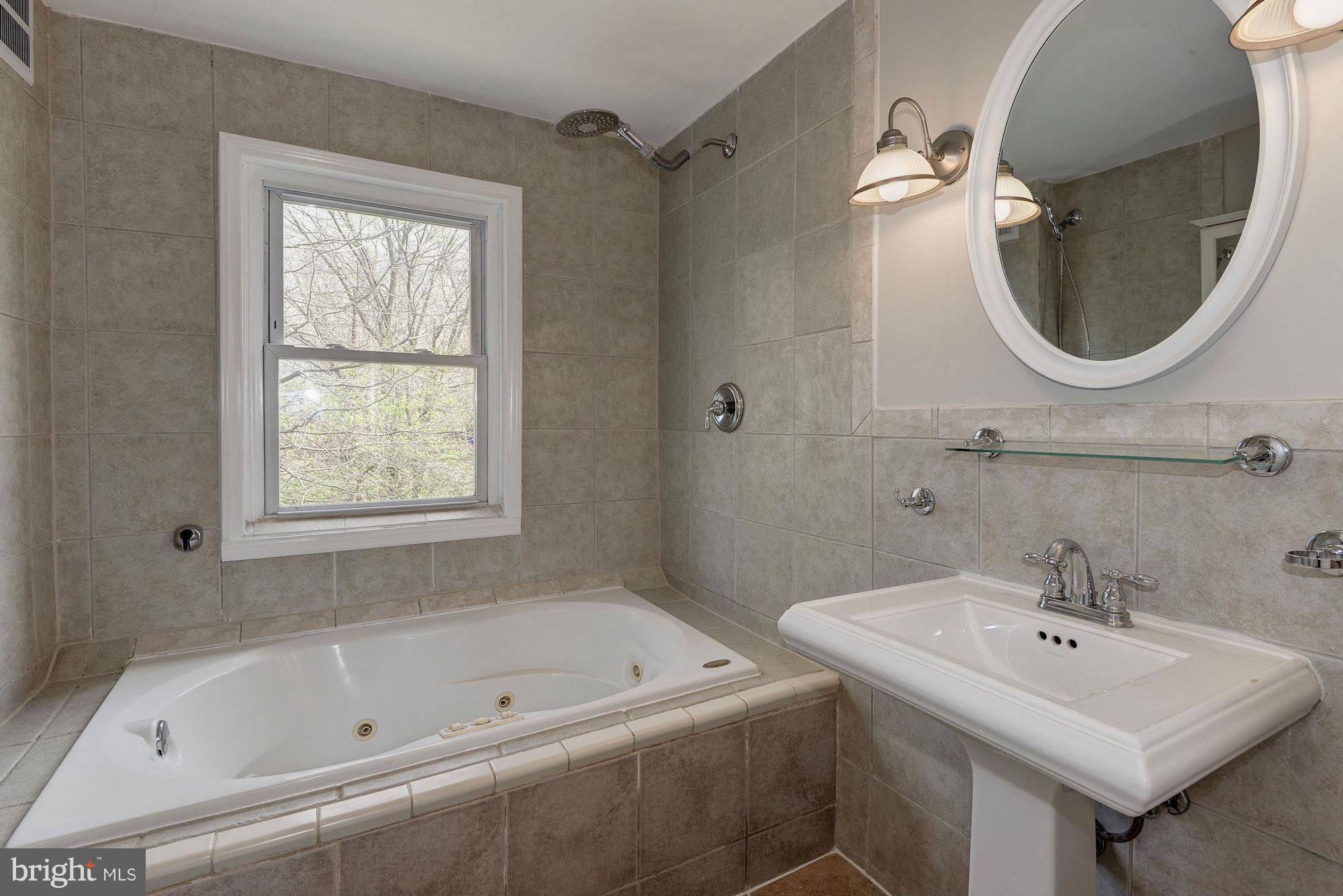 7717 Chatham Road Chevy Chase, MD 20815 - Photo 11 of 20 Bath