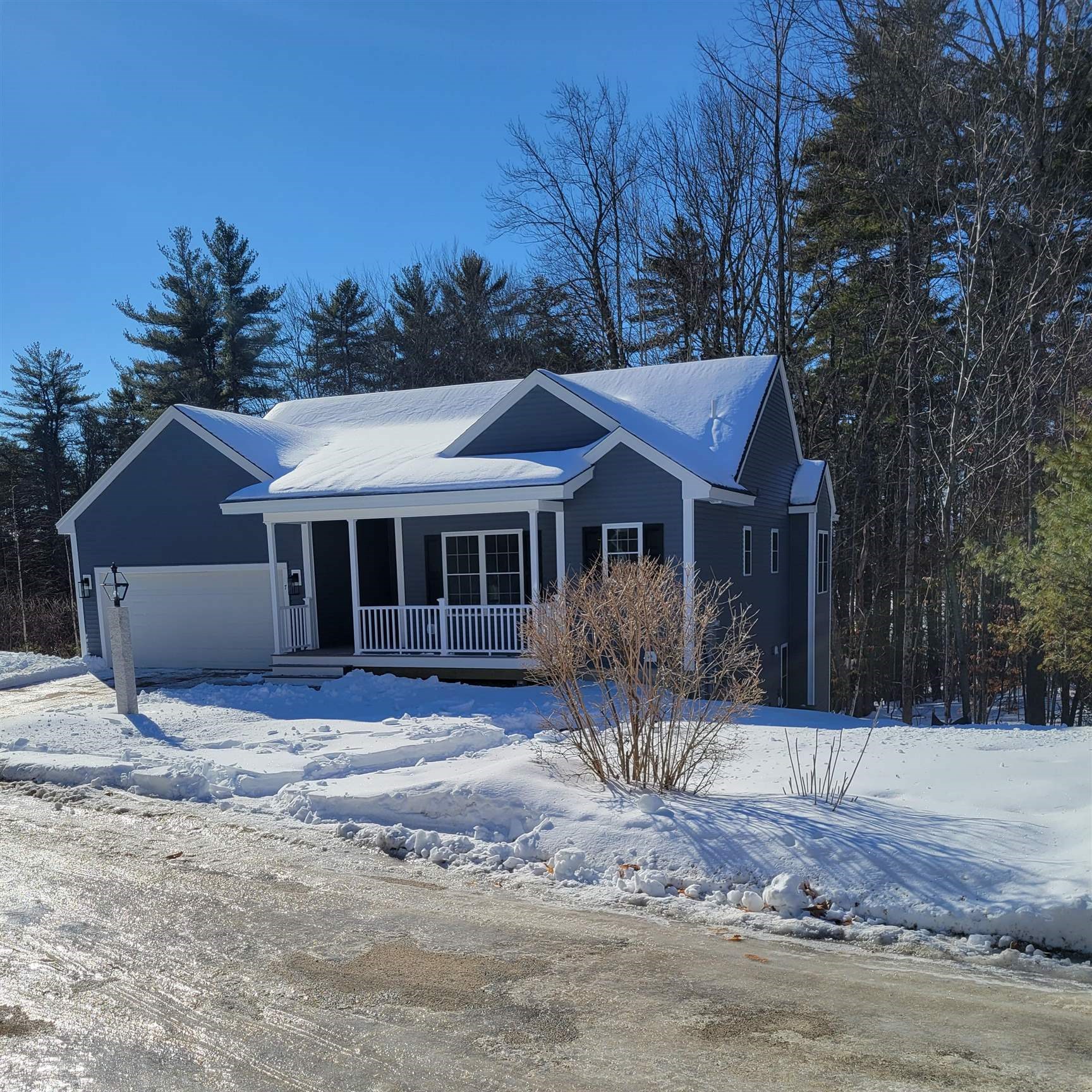 7 Cedar Drive Wolfeboro, NH 03894 - Photo 2 of 3