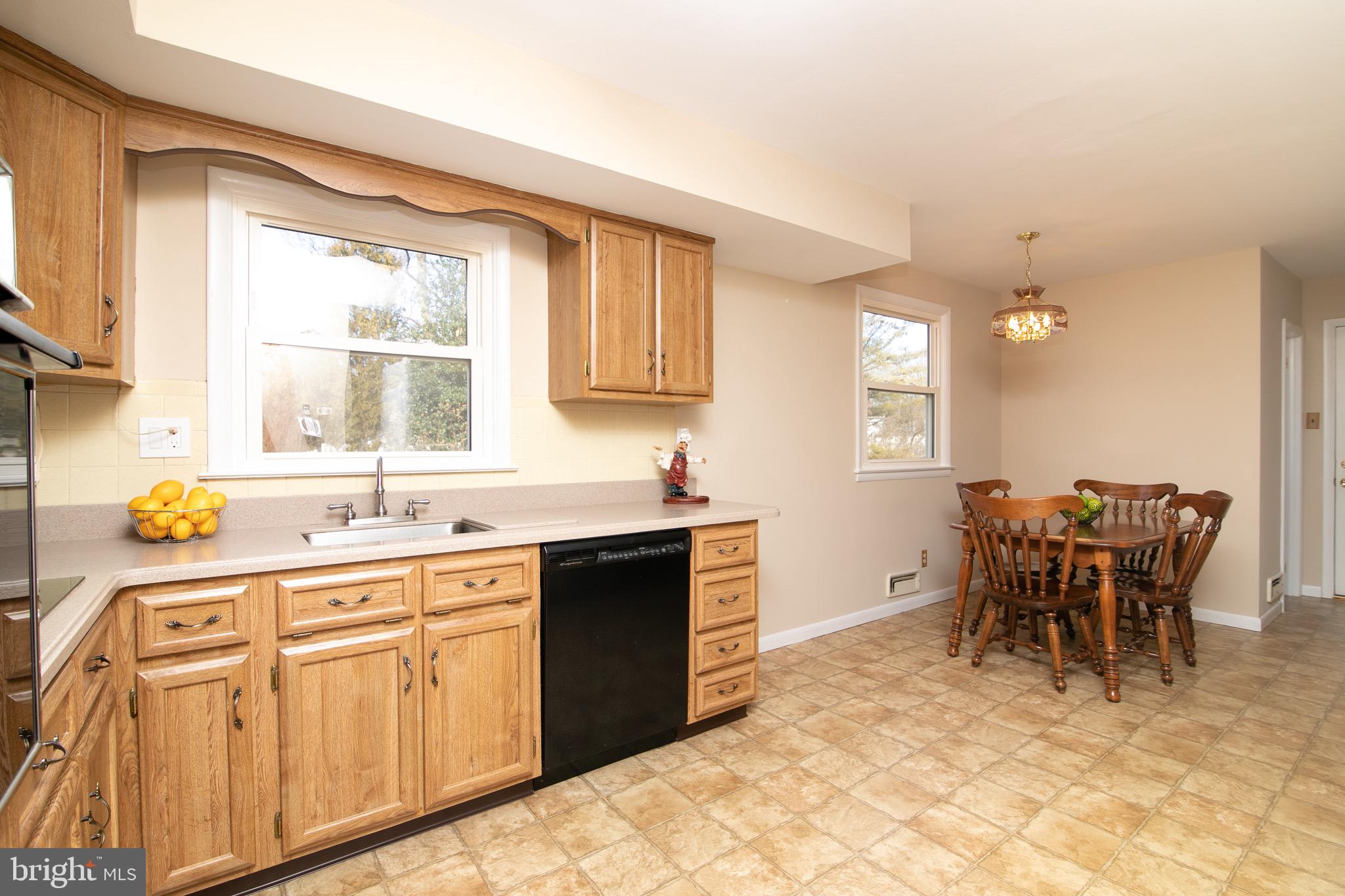 115 Kipling Road Cherry Hill, NJ 08003 - Photo 13 of 45 Kitchen