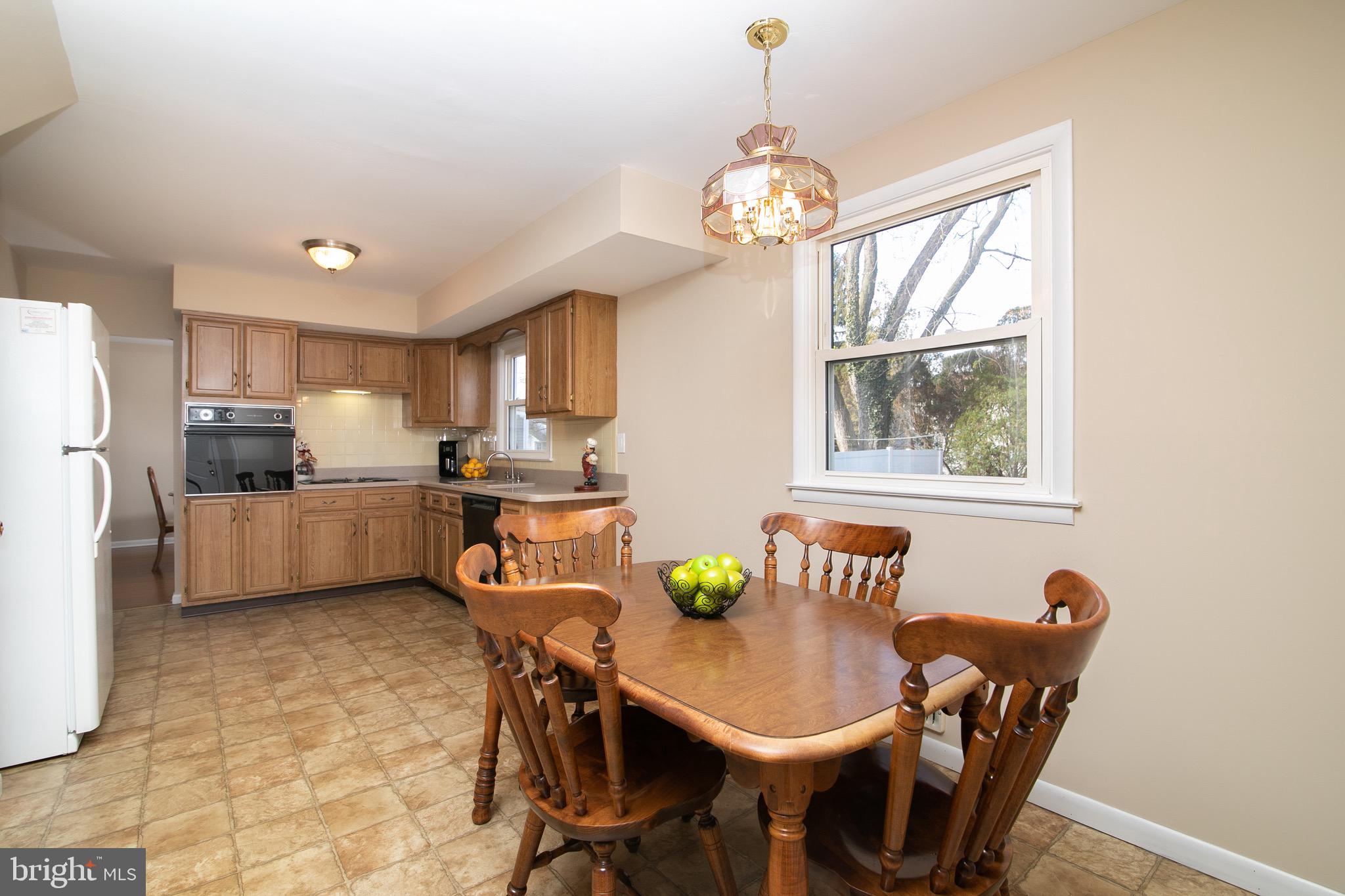 115 Kipling Road Cherry Hill, NJ 08003 - Photo 18 of 45 Breakfast Area