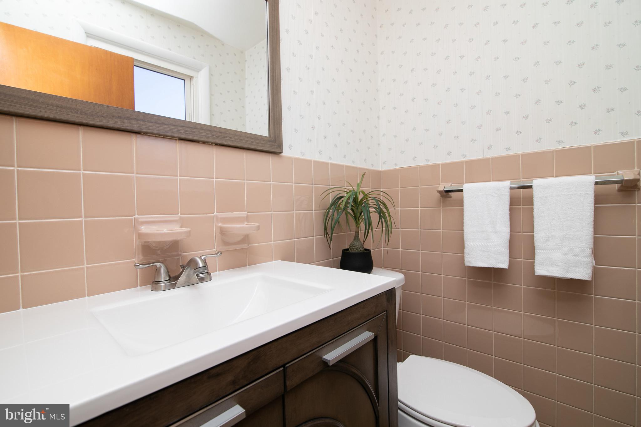 115 Kipling Road Cherry Hill, NJ 08003 - Photo 19 of 45 Powder Room