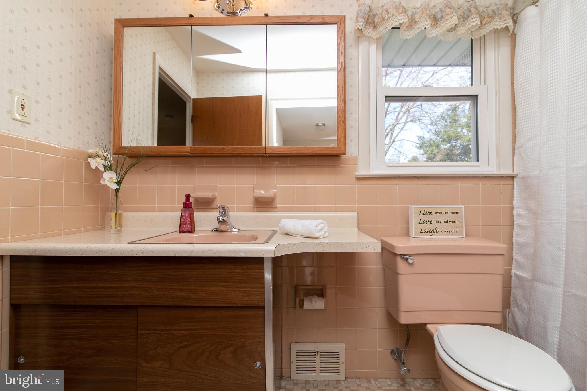 115 Kipling Road Cherry Hill, NJ 08003 - Photo 34 of 45 Hall Bathroom