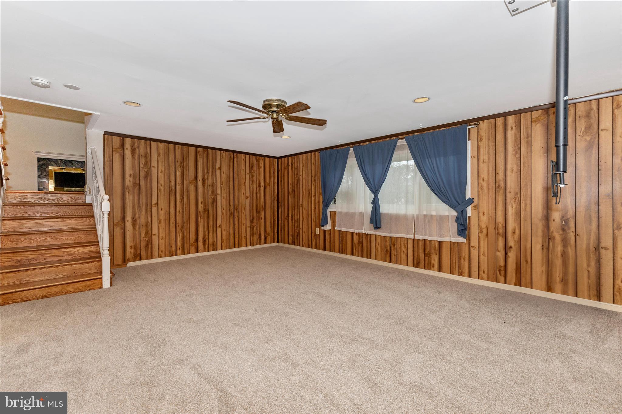 12929 Valleywood Drive Silver Spring, MD 20906 - Photo 33 of 54 Family Room