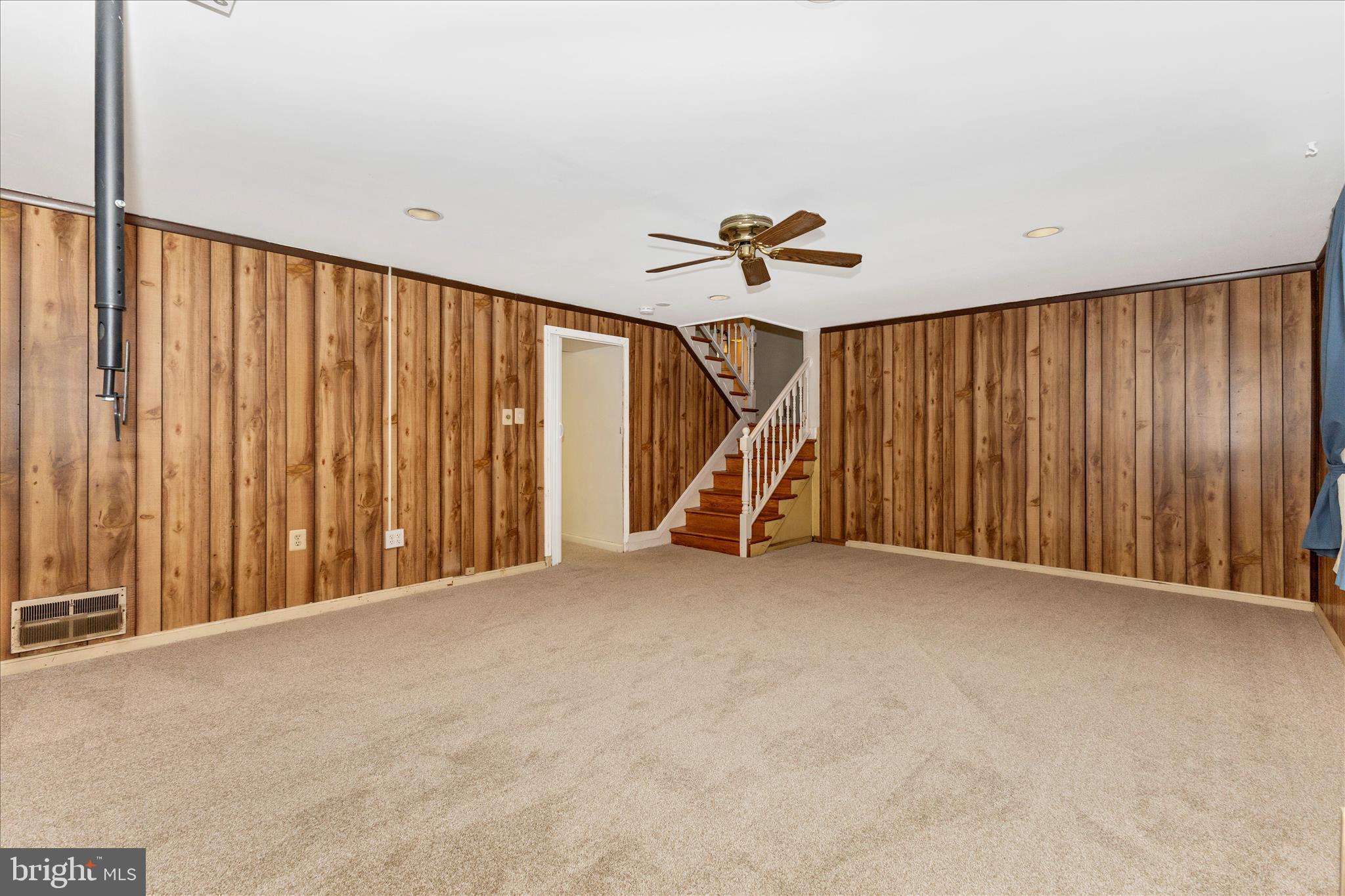 12929 Valleywood Drive Silver Spring, MD 20906 - Photo 36 of 54 Family Room
