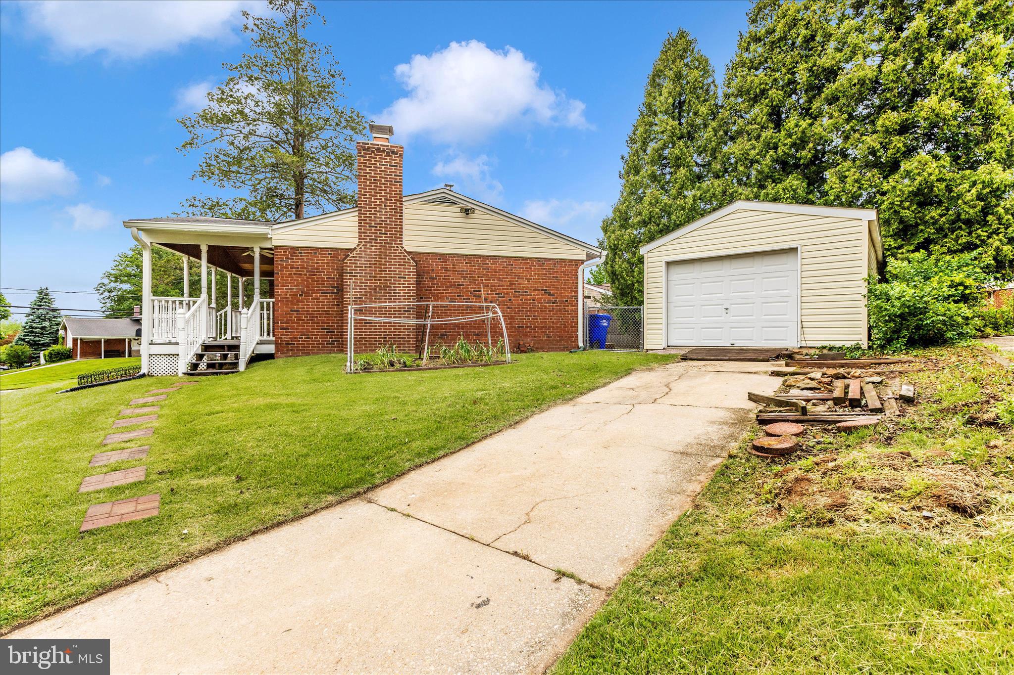 12929 Valleywood Drive Silver Spring, MD 20906 - Photo 50 of 54 Exterior Front