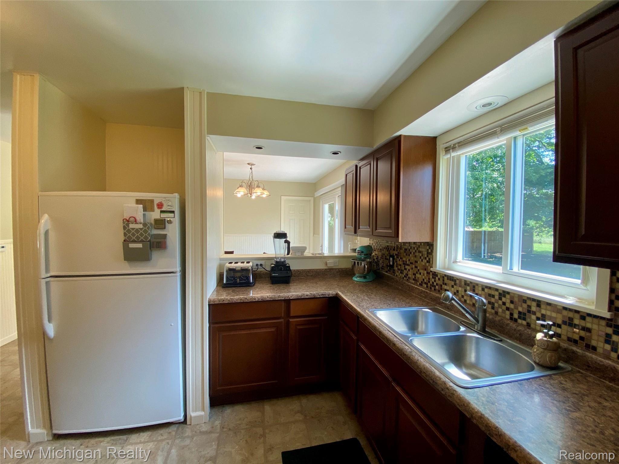 7201 Baldwin Road Swartz Creek, MI 48473 - Photo 3 of 23 03 Kitchen.jpeg