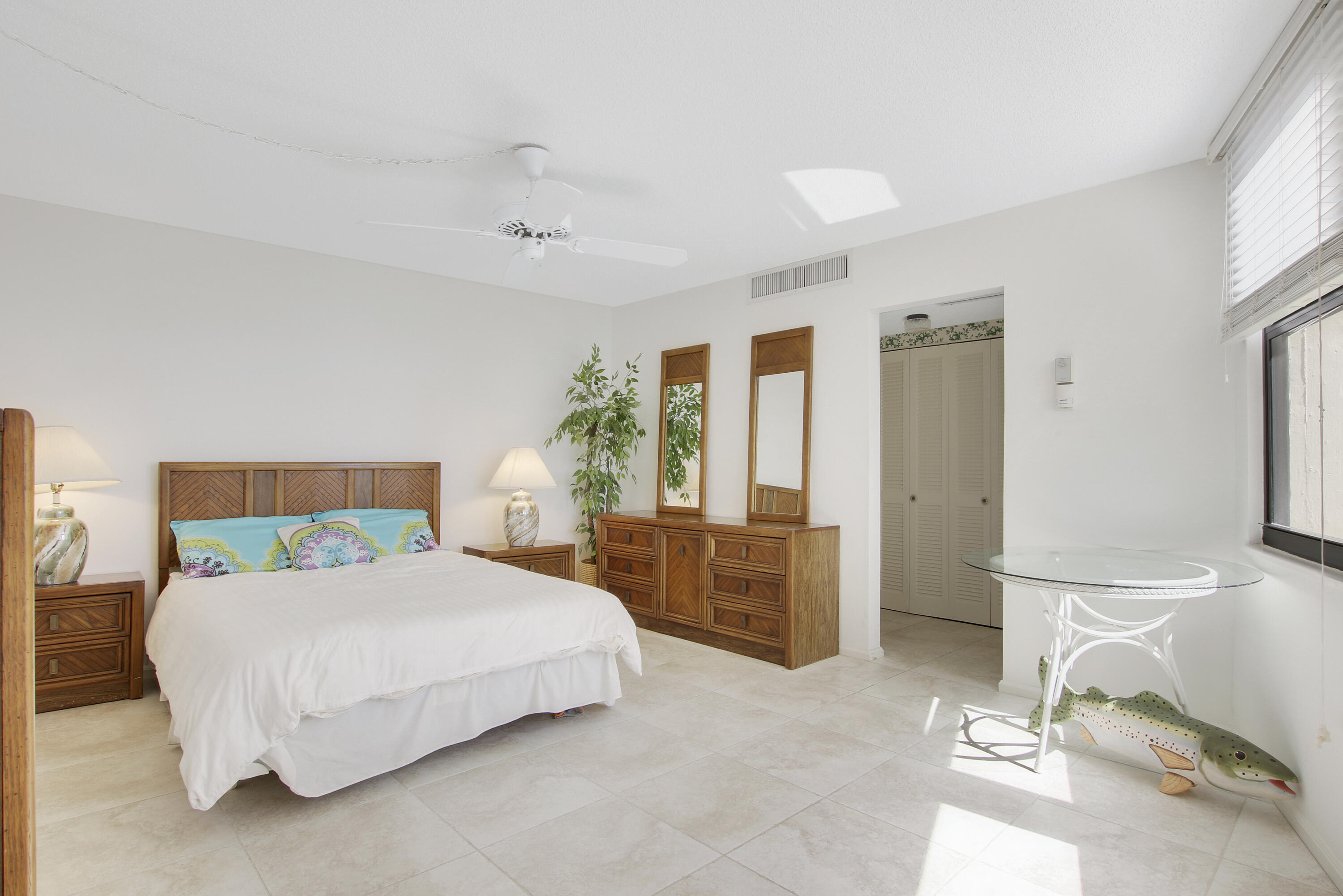 2800 North Ocean Drive, Unit B9A Riviera Beach, FL 33404 - Photo 24 of 41 House2-16