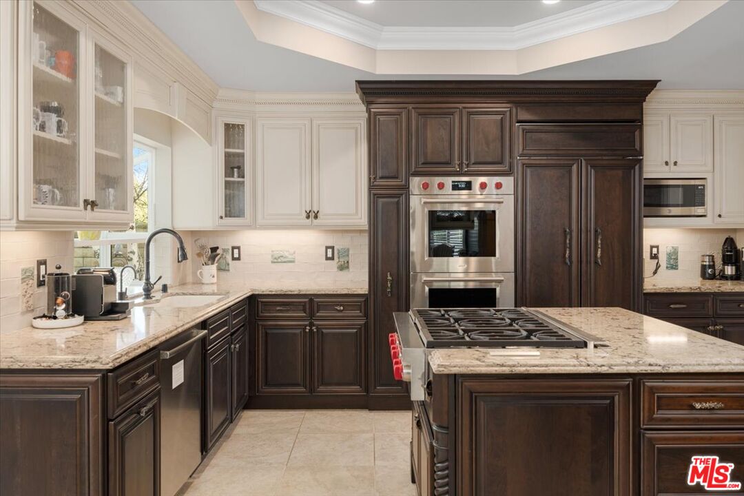 18409 Hampton Court Porter Ranch, CA 91326 - Photo 17 of 52