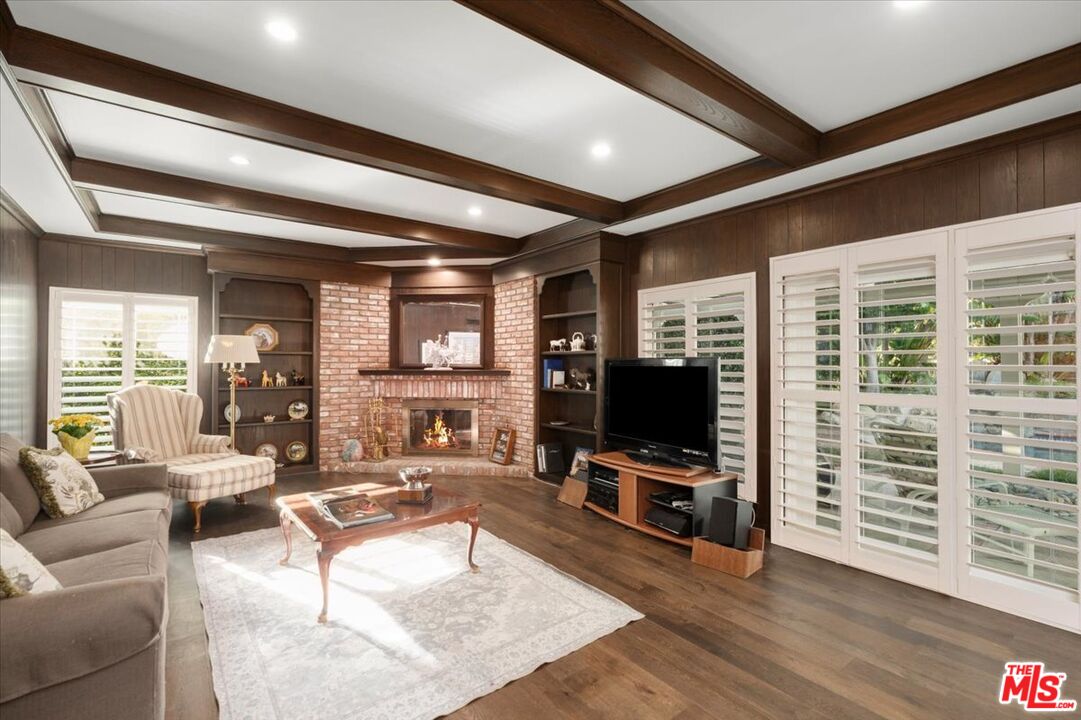 18409 Hampton Court Porter Ranch, CA 91326 - Photo 22 of 52