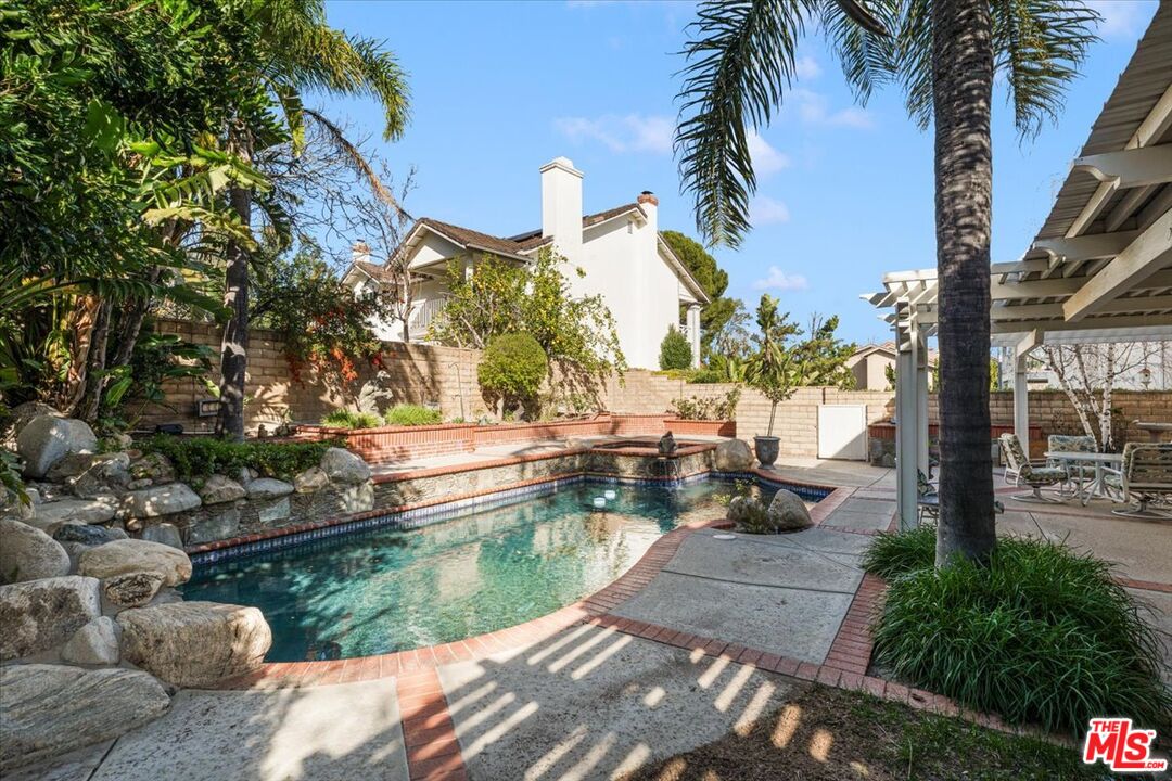 18409 Hampton Court Porter Ranch, CA 91326 - Photo 48 of 52