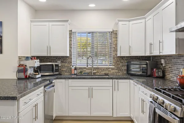 $769,000 | 1928 North Lynn Drive, Flagstaff, AZ 86001