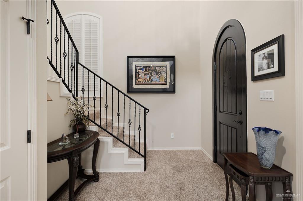 605 Ithaca Avenue McAllen, TX 78501 - Photo 2 of 23 a view of a hallway with seating area