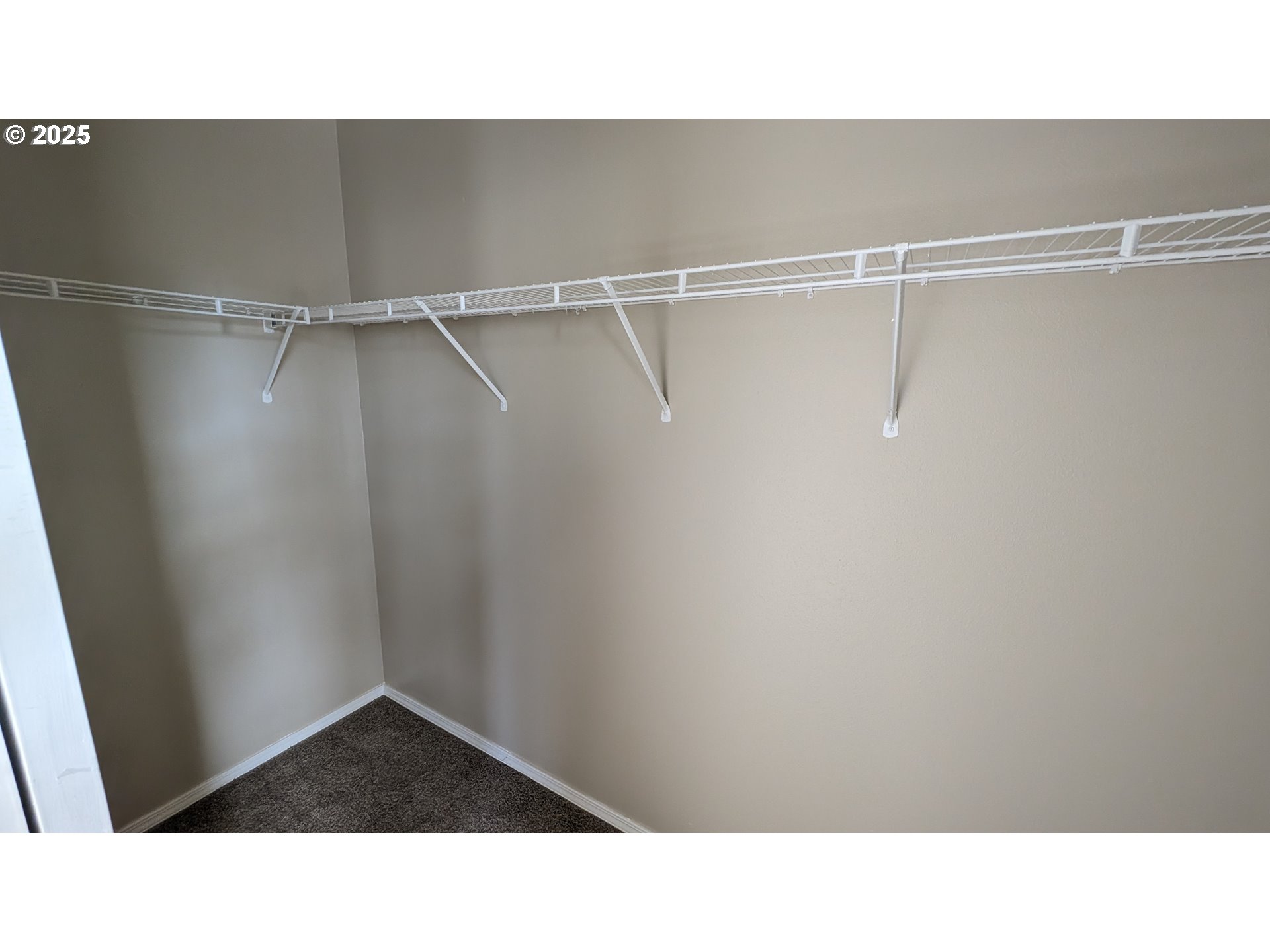 18541 Southwest Takena Court Beaverton, OR 97003 - Photo 21 of 24 a open area with white paint