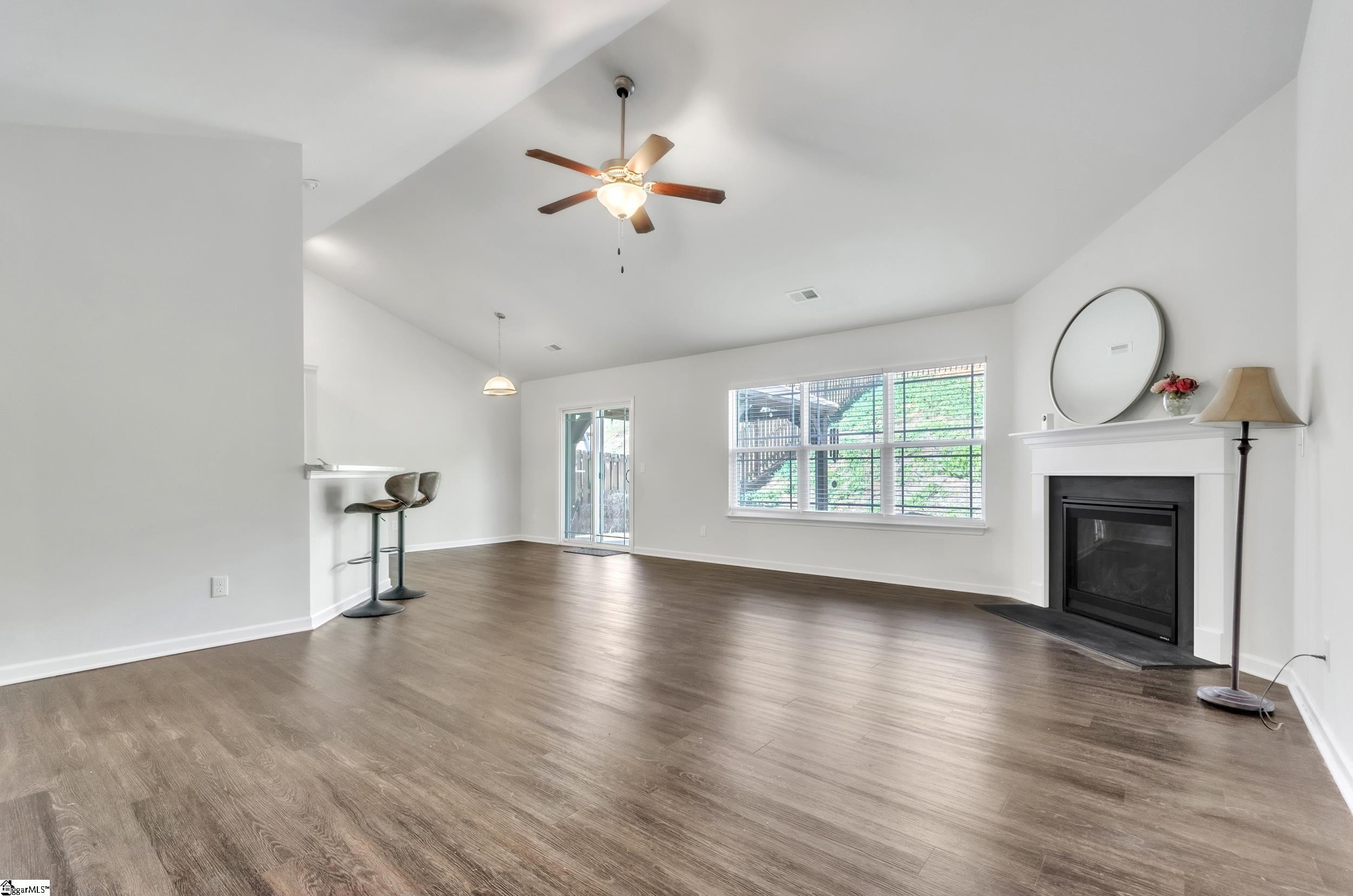 11 Talisker Way Greenville, SC 29607 - Photo 3 of 30 Gallery Image 3