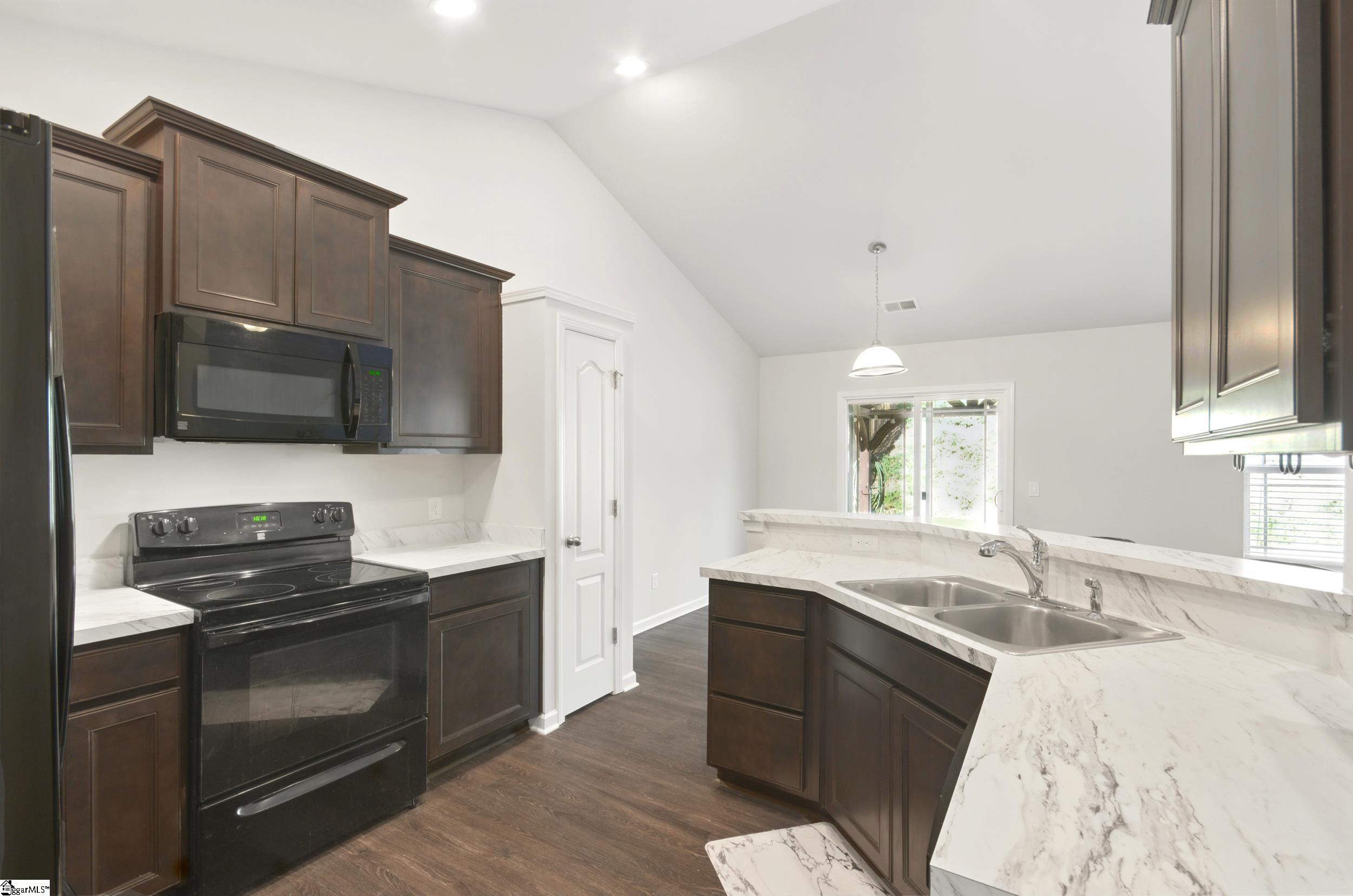 11 Talisker Way Greenville, SC 29607 - Photo 8 of 30 Gallery Image 8