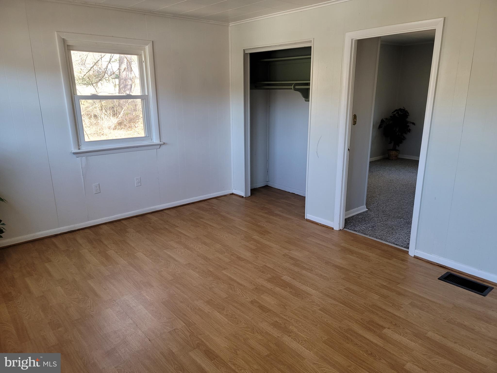 25131 Old Hundred Road Dickerson, MD 20842 - Photo 15 of 22 Gallery Image 15