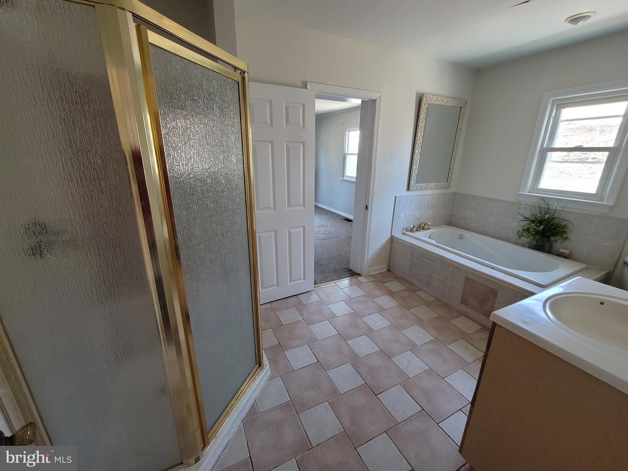 25131 Old Hundred Road Dickerson, MD 20842 - Photo 10 of 22 Gallery Image 10