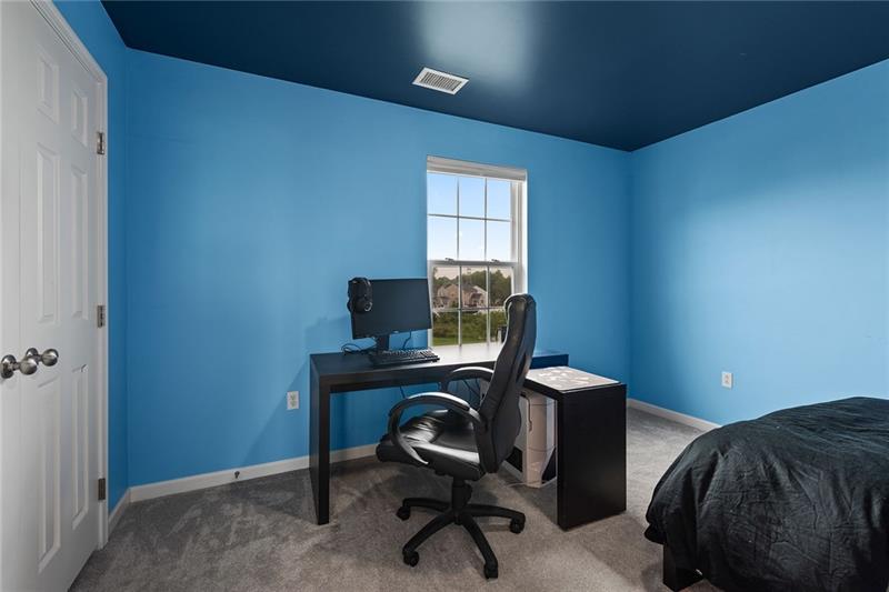 226 Cobblestone Drive Pittsburgh, PA 15237 - Photo 18 of 25 Bedroom