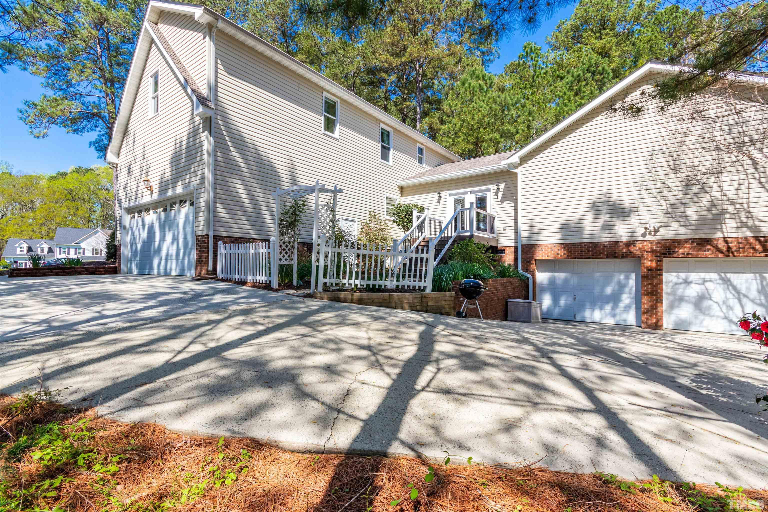 120 Kelsey Court Clayton, NC 27520 - Photo 6 of 62