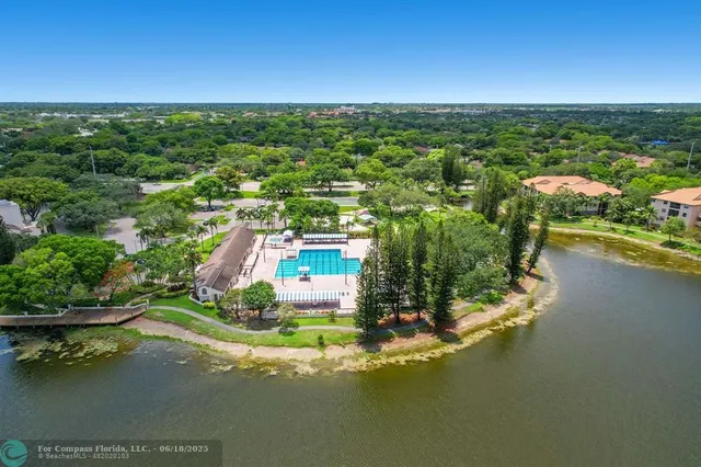 $259,000 | 4161 Coral Tree Circle, Unit 362, Coconut Creek, FL 33073