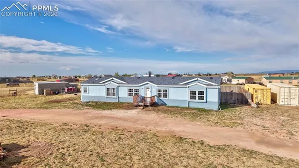 $450,000 | 1498 Spotted Owl Way, Calhan, CO 80808