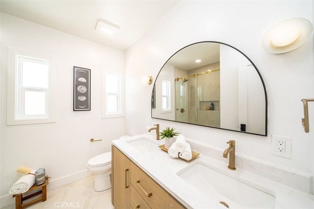 $1,465,000 | 3434 South Redondo Boulevard, Los Angeles, CA 90016