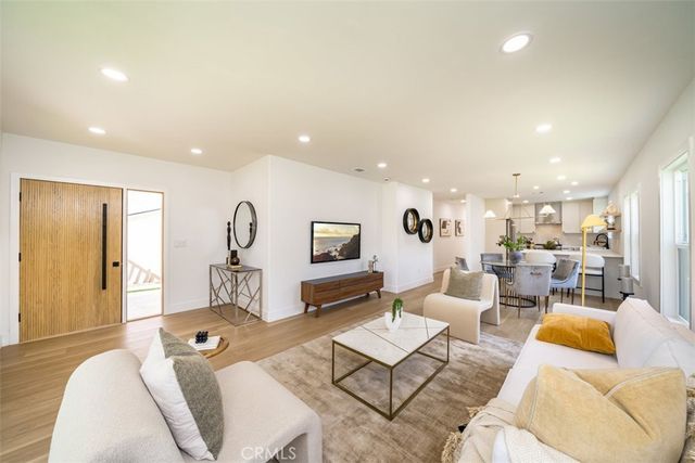 $1,465,000 | 3434 South Redondo Boulevard, Los Angeles, CA 90016