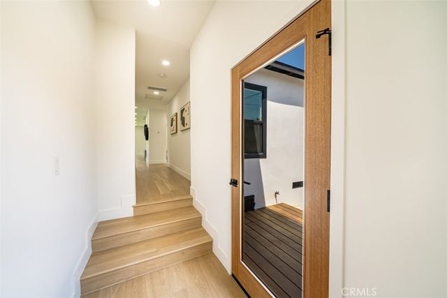 $1,465,000 | 3434 South Redondo Boulevard, Los Angeles, CA 90016