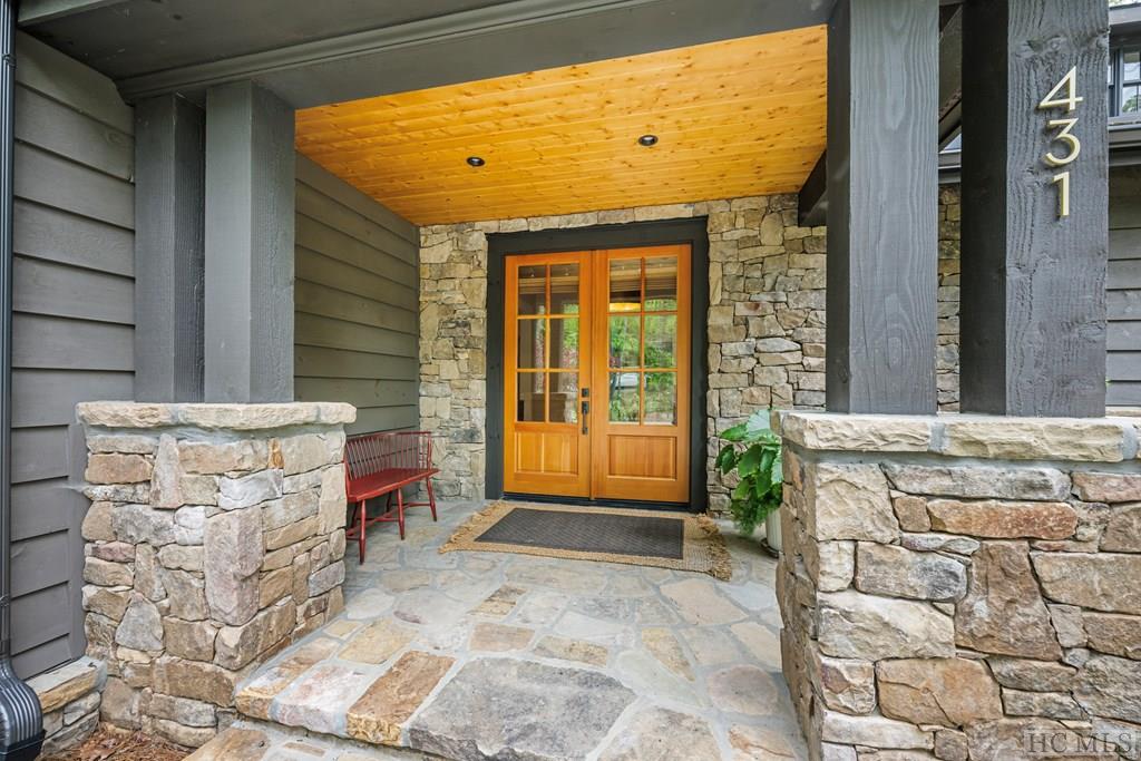 431 Flagstone Road Sapphire, NC 28774 - Photo 11 of 75 Gallery Image 11