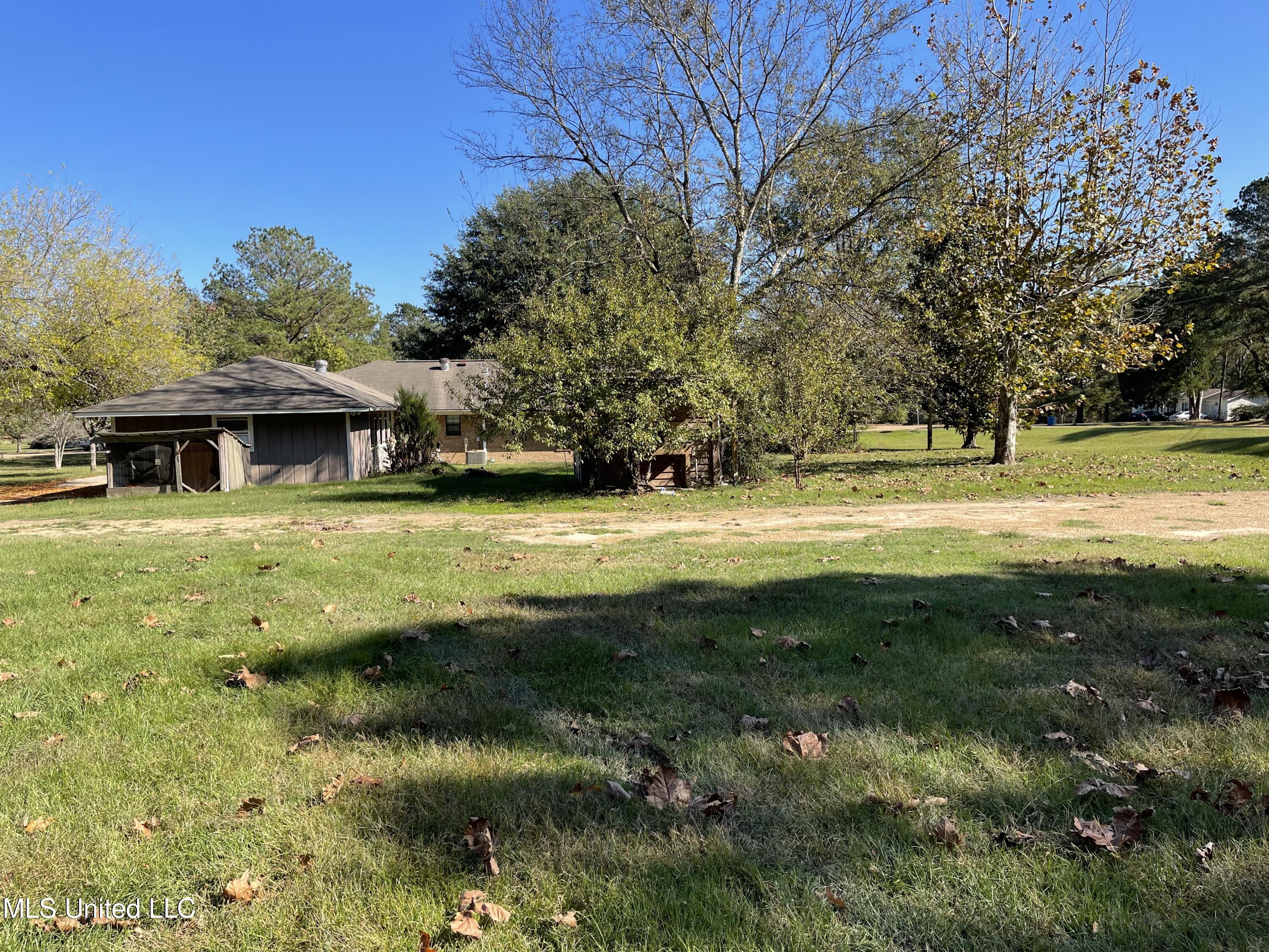 301 Lake Heather Road Brandon, MS 39047 - Photo 17 of 17 Corner Lot