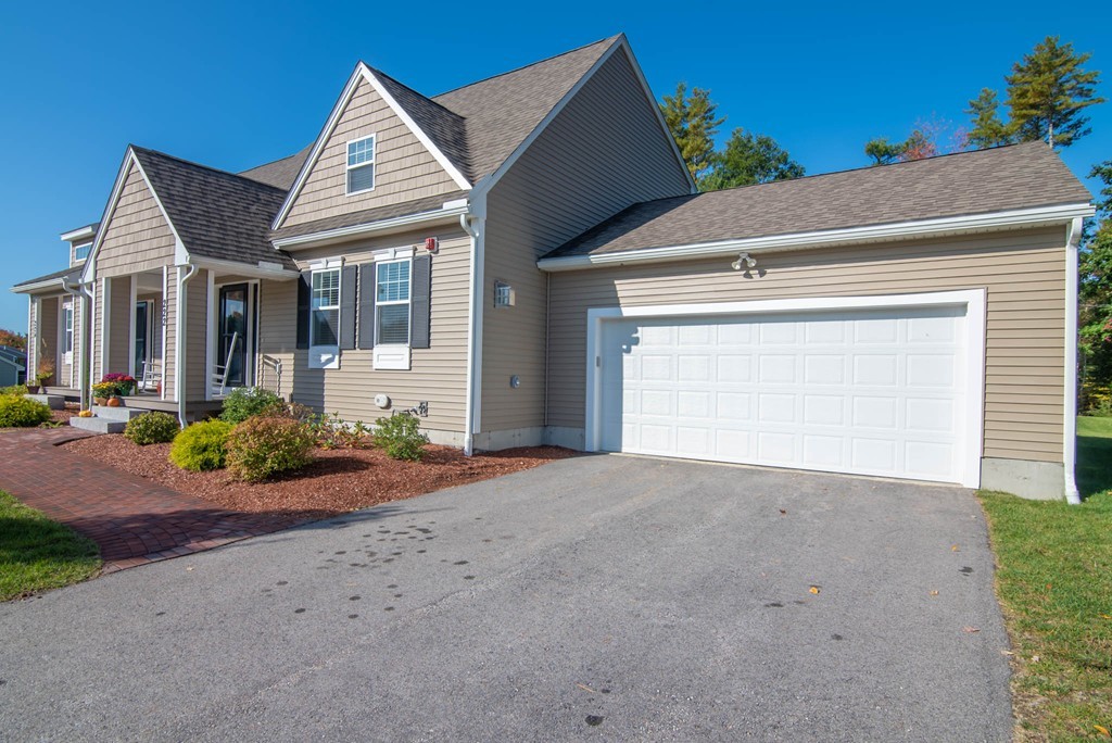 222 Villager Road, Unit 222 Chester, NH 03036 - Photo 1 of 41