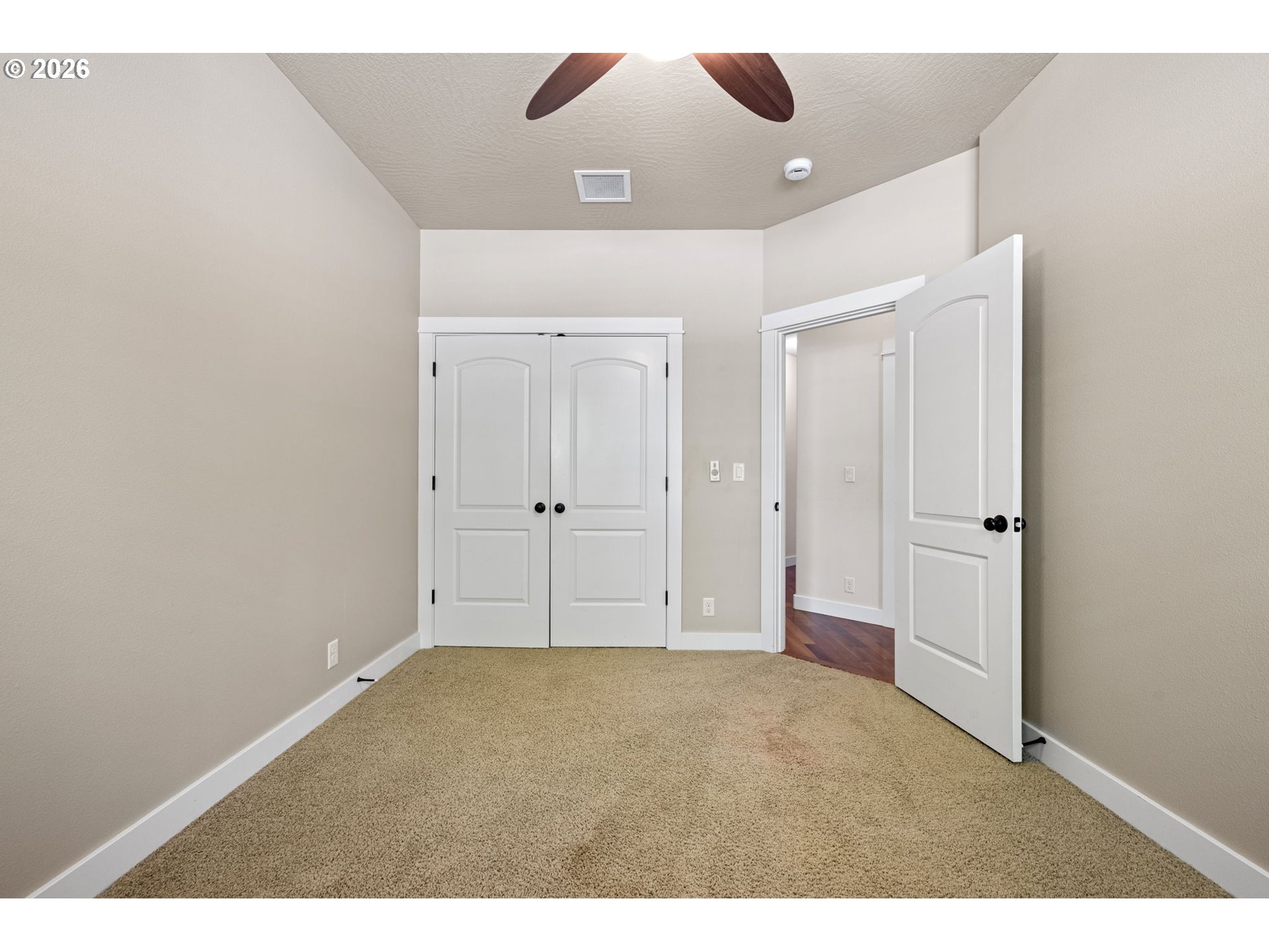 6095 Graystone Loop Springfield, OR 97478 - Photo 24 of 48 Bedroom