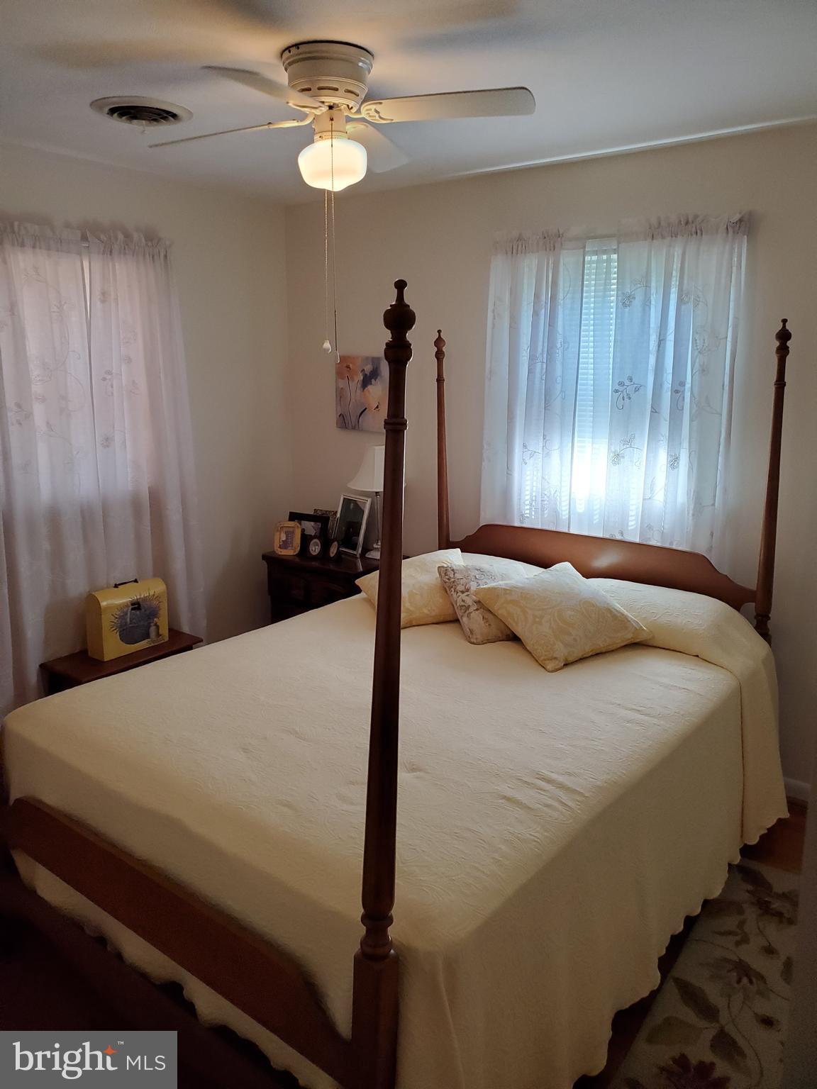 1035 Round Hill Road Winchester, VA 22602 - Photo 13 of 35 third bedroom