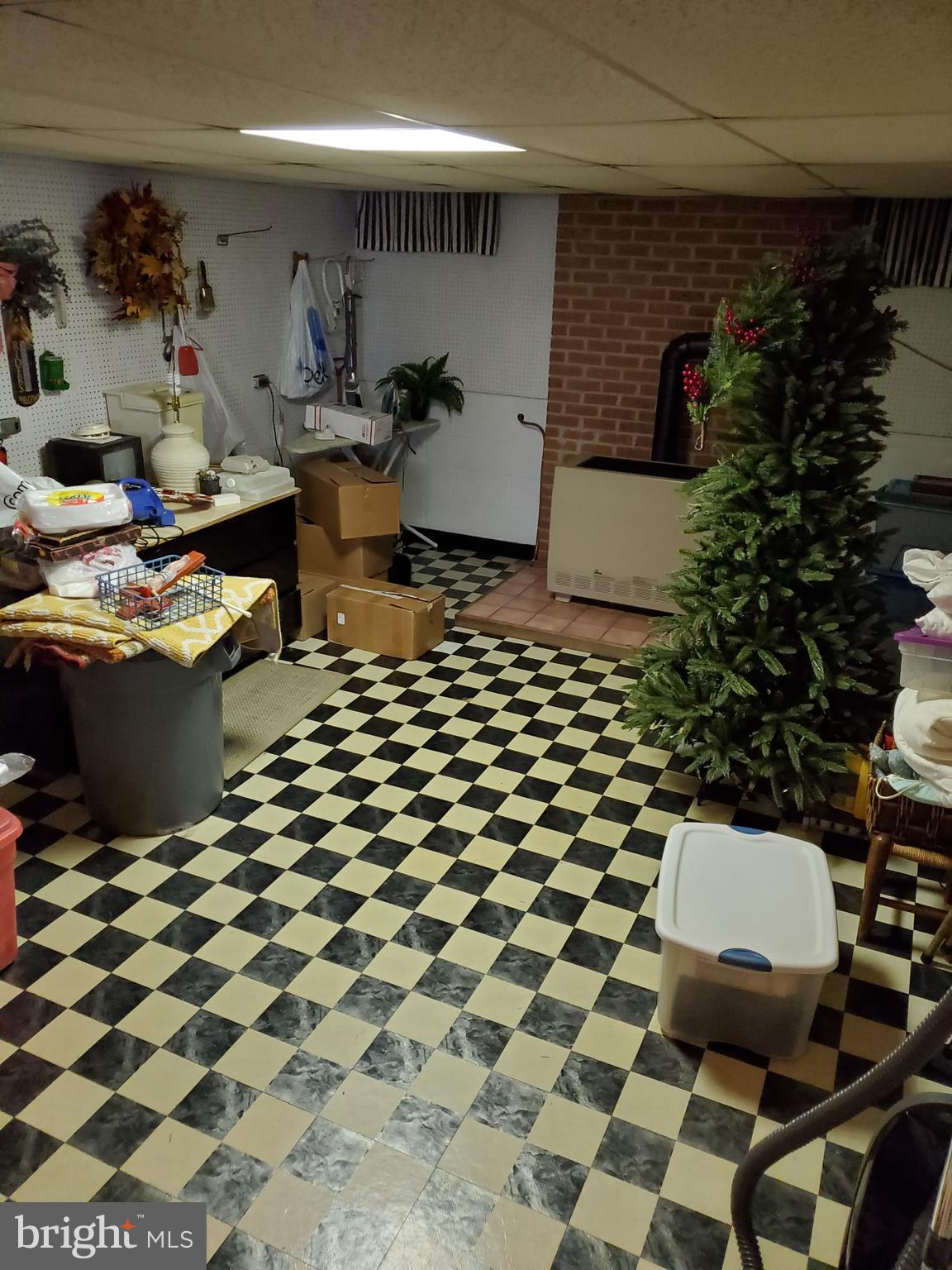 1035 Round Hill Road Winchester, VA 22602 - Photo 15 of 35 basement