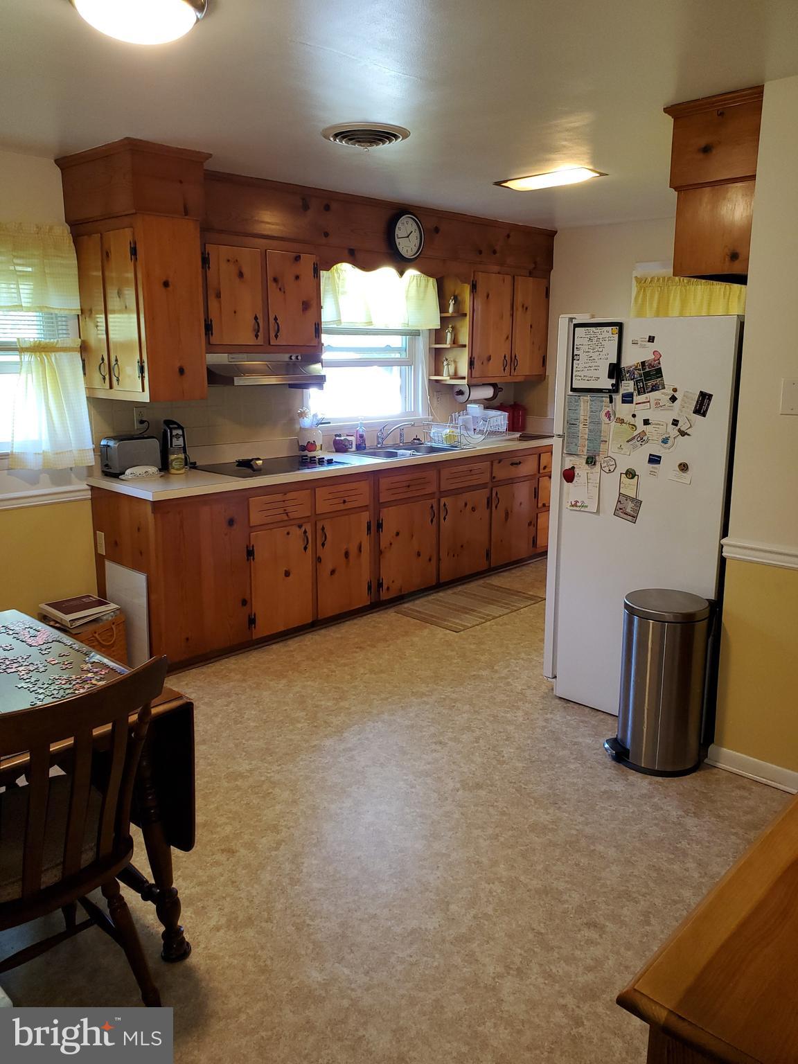 1035 Round Hill Road Winchester, VA 22602 - Photo 4 of 35 Kitchen